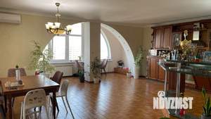 4-к квартира, вторичка, 260м2, 13/14 этаж