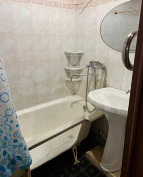 2-к квартира, вторичка, 43м2, 1/9 этаж