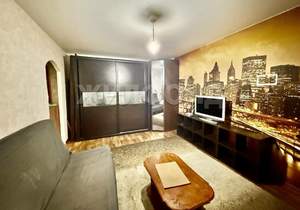 2-к квартира, вторичка, 42м2, 1/16 этаж