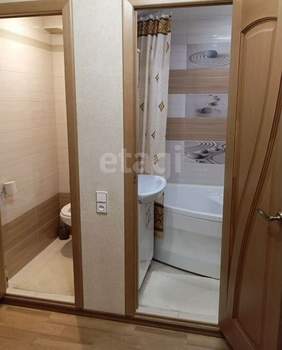 4-к квартира, вторичка, 79м2, 1/9 этаж