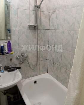 2-к квартира, вторичка, 44м2, 1/5 этаж