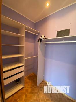 4-к квартира, вторичка, 174м2, 3/3 этаж