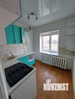 2-к квартира, вторичка, 43м2, 1/4 этаж