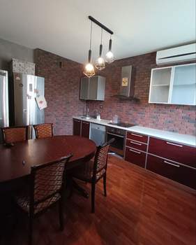 3-к квартира, вторичка, 101м2, 2/18 этаж