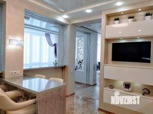 3-к квартира, вторичка, 207м2, 2/4 этаж