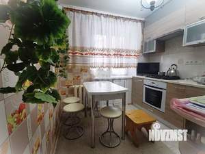 2-к квартира, вторичка, 44м2, 1/4 этаж