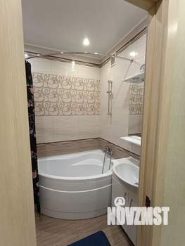 2-к квартира, вторичка, 63м2, 8/18 этаж