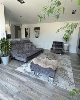 4-к квартира, вторичка, 115м2, 1/4 этаж