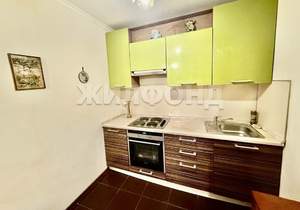 2-к квартира, вторичка, 44м2, 1/4 этаж