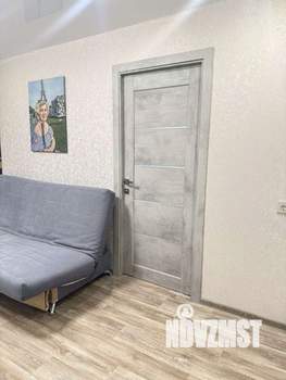 2-к квартира, вторичка, 43м2, 1/4 этаж