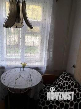 2-к квартира, вторичка, 61м2, 1/3 этаж