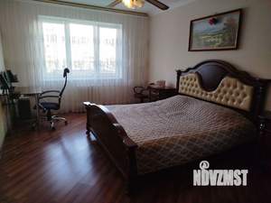 3-к квартира, вторичка, 108м2, 3/10 этаж