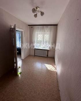 2-к квартира, вторичка, 43м2, 1/3 этаж