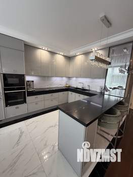 2-к квартира, вторичка, 106м2, 1/4 этаж