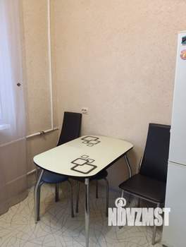 2-к квартира, вторичка, 57м2, 1/3 этаж