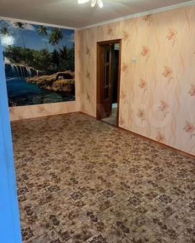 2-к квартира, вторичка, 43м2, 1/9 этаж