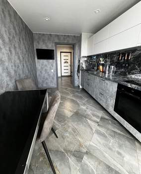 2-к квартира, вторичка, 60м2, 12/17 этаж