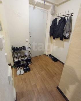 2-к квартира, вторичка, 42м2, 1/5 этаж