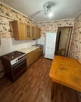 2-к квартира, вторичка, 51м2, 1/9 этаж
