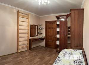 3-к квартира, вторичка, 65м2, 4/10 этаж