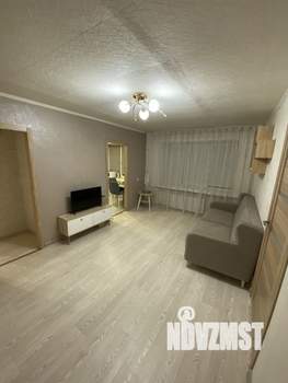 2-к квартира, вторичка, 45м2, 1/4 этаж