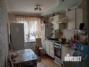3-к квартира, вторичка, 65м2, 1/10 этаж