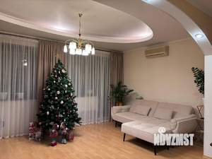 4-к квартира, вторичка, 109м2, 2/5 этаж