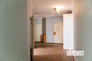 2-к квартира, вторичка, 76м2, 1/14 этаж