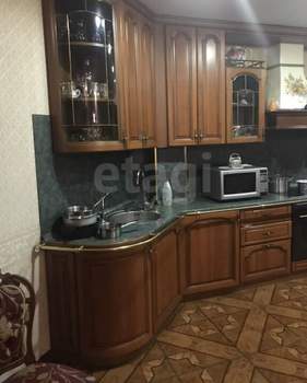 3-к квартира, вторичка, 130м2, 4/5 этаж