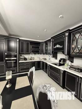 4-к квартира, вторичка, 133м2, 3/5 этаж