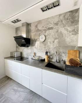 4-к квартира, вторичка, 115м2, 1/4 этаж