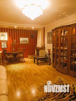 3-к квартира, вторичка, 104м2, 2/5 этаж