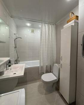 3-к квартира, вторичка, 70м2, 8/10 этаж