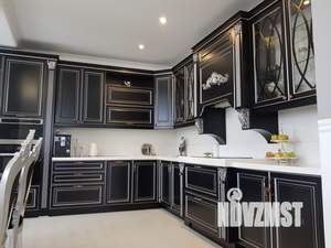 4-к квартира, вторичка, 133м2, 3/6 этаж