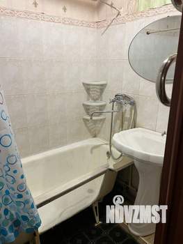 2-к квартира, вторичка, 43м2, 1/9 этаж