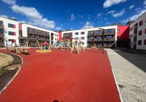 2-к квартира, вторичка, 72м2, 1/3 этаж