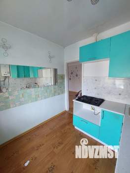 2-к квартира, вторичка, 43м2, 1/4 этаж