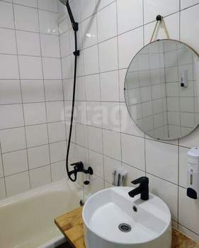4-к квартира, вторичка, 98м2, 2/9 этаж