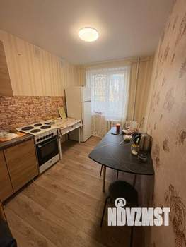 3-к квартира, вторичка, 55м2, 1/6 этаж