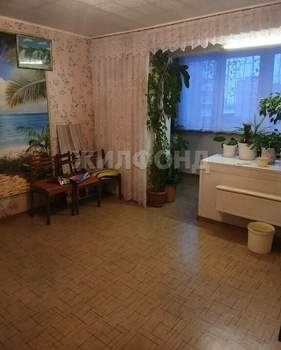 3-к квартира, вторичка, 64м2, 9/9 этаж