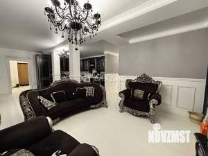 4-к квартира, вторичка, 133м2, 3/5 этаж