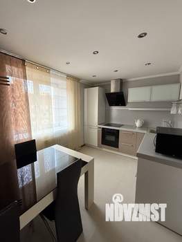 2-к квартира, вторичка, 58м2, 9/14 этаж