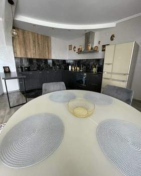 3-к квартира, вторичка, 105м2, 7/11 этаж