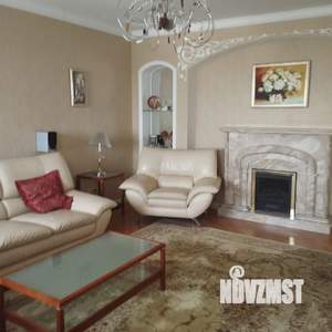 4-к квартира, вторичка, 146м2, 7/8 этаж