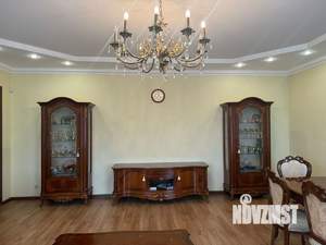 4-к квартира, вторичка, 171м2, 4/4 этаж