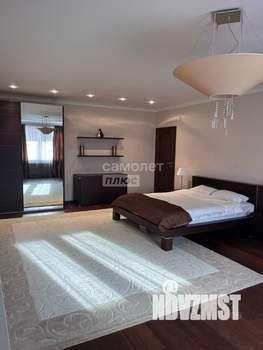 4-к квартира, вторичка, 148м2, 10/10 этаж