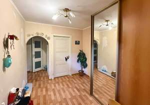 2-к квартира, вторичка, 52м2, 1/5 этаж