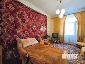 2-к квартира, вторичка, 61м2, 1/3 этаж