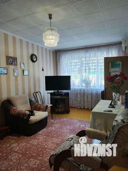 2-к квартира, вторичка, 43м2, 1/4 этаж