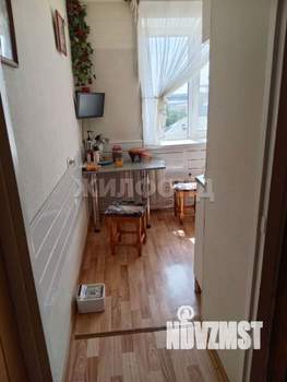 4-к квартира, вторичка, 61м2, 5/5 этаж